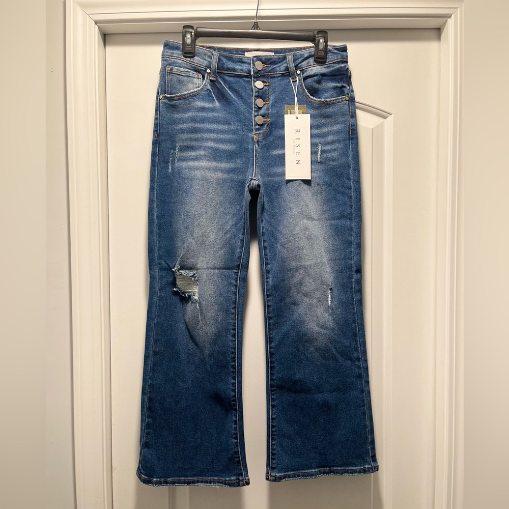 Risen, NWT, mid rise button down cropped flare jean. Size 11/30, Inseam 26”